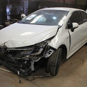 Lote siguiente: Toyota Corolla Blanco con Daños Frontales
