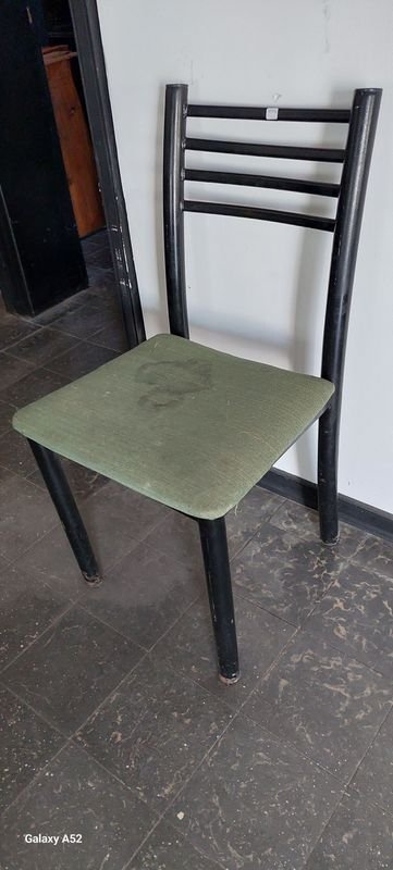 Silla en buen estado para hogar - imagen 2
