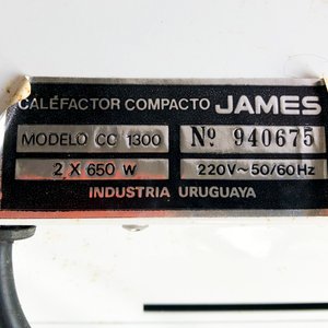 Lote de Electrónica: Router, Radio Panavox, Cámaras Olympus, Canon y Kodak, Estufa Halógena James - imagen 3