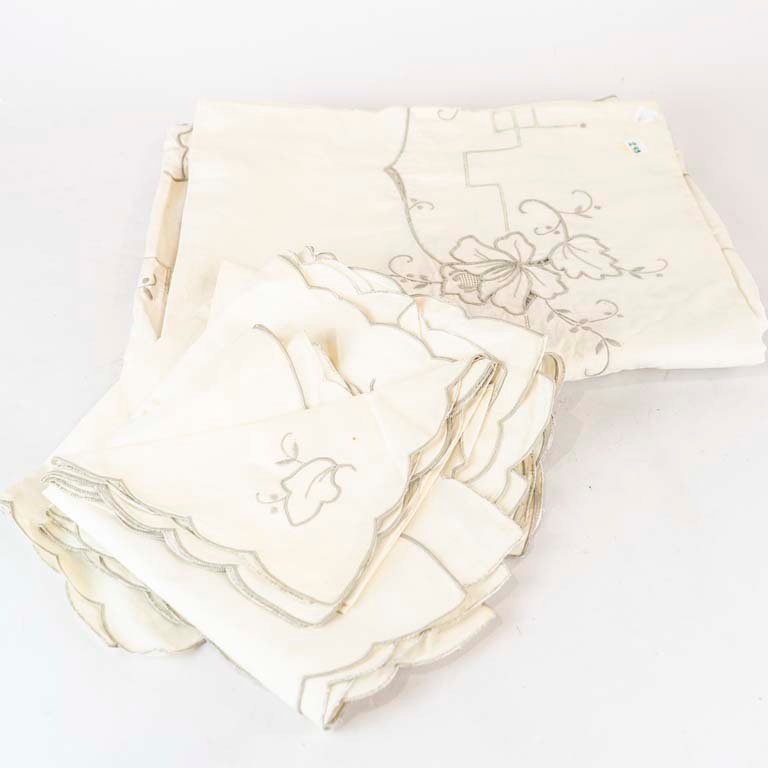 Item 2110468 - Image 0