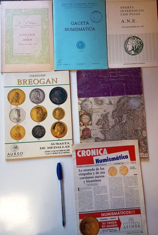 Lote de Catálogos Numismáticos Españoles: Años 70s y 90s, Colección Breogan