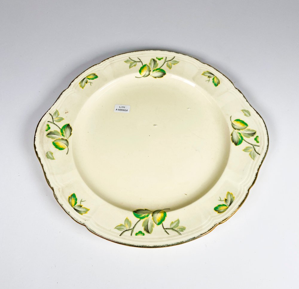 Lote siguiente: Fuente de loza inglesa decorativa