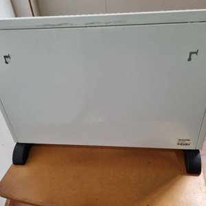 Estufa Convector Paravox Blanca y Negra 2000W - imagen 3