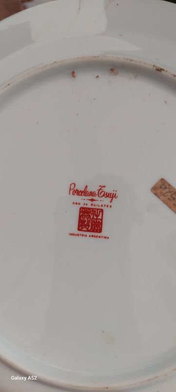 Platos decorativos de porcelana y cerámica - imagen 7