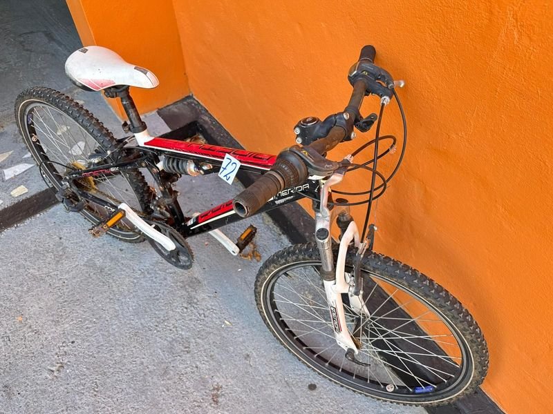 Bicicleta de Montaña R24 con Amortiguadores y Cambios Shimano - imagen 2