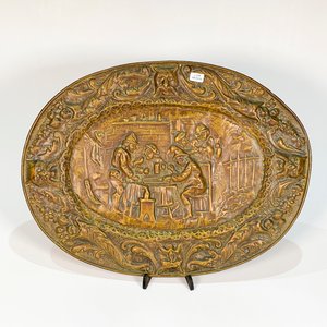 Lote anterior: Plato Oval de Cobre con Decoración de Bodegón y Bordes Florales