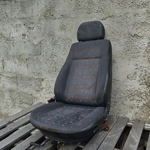 Lote anterior: Butaca de Automóvil con Apoyacabezas Tapizado Textil Oscuro