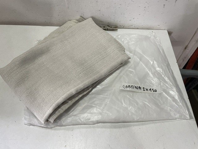 Lote anterior: Cortina de Fábrica en Buena Condición