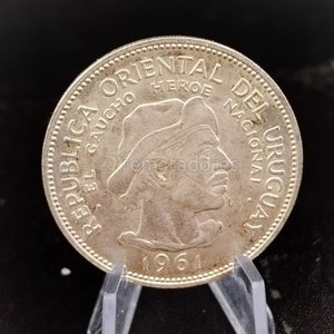 Lote siguiente: Moneda de Uruguay 1961 Homenaje al Gaucho, Plata