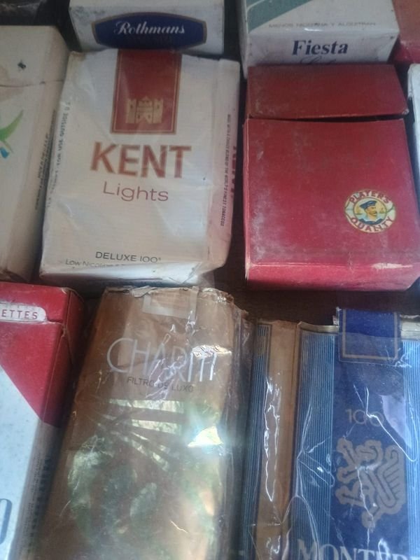 Colección de cajas de cigarros - imagen 3