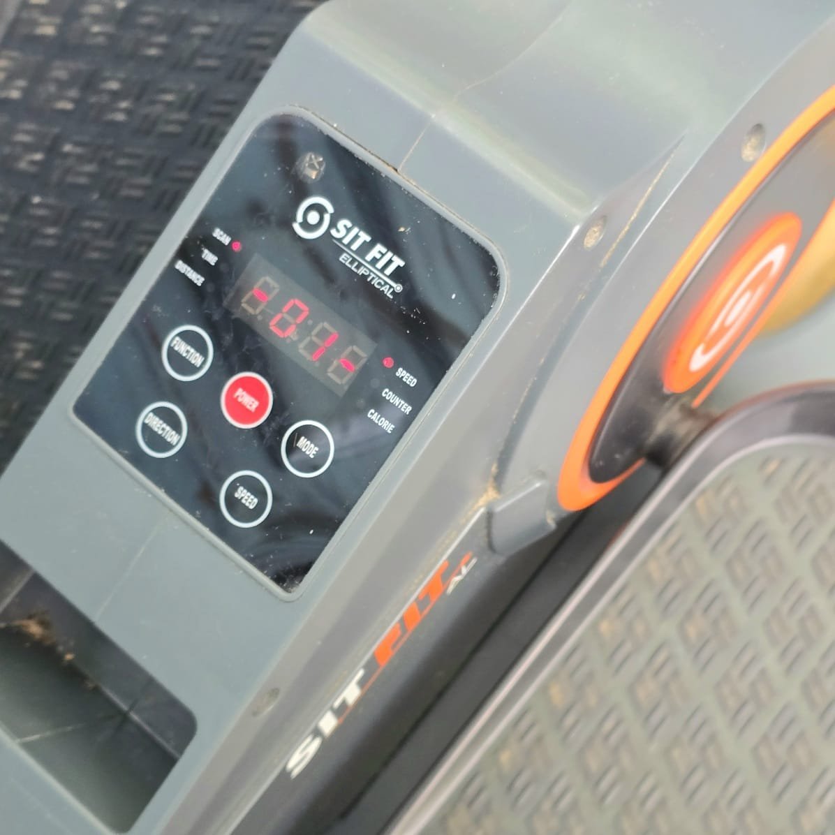 Item lote-54-ejercitador-electrico-para-piernas - Image 2