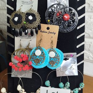Lote siguiente: Lote de 45 Caravanas Surtidas: Crochet y Estilo Vintage