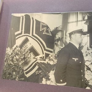 Álbum Histórico: Desembarco y Sepelio Tripulantes Acorazado Graf Spee (1939) - imagen 12