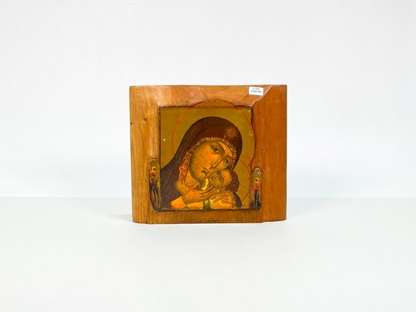 Lote anterior: Pintura religiosa de la Virgen y el Niño Jesús