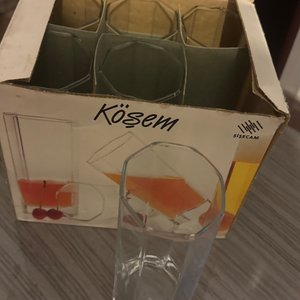 Lote siguiente: Set de 6 Vasos de Vidrio Transparentes