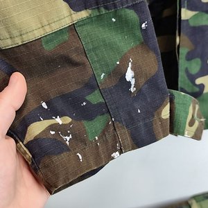 Lote siguiente: Conjunto Camuflado Ejército Uruguayo: Chaqueta Talle S y Pantalón