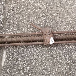 Máquina de Alambrar Antigua de Hierro Fundido - imagen 3