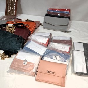 Lote de Carteras, Porta Celulares y Billeteras de Eco Cuero Nuevas - imagen 5