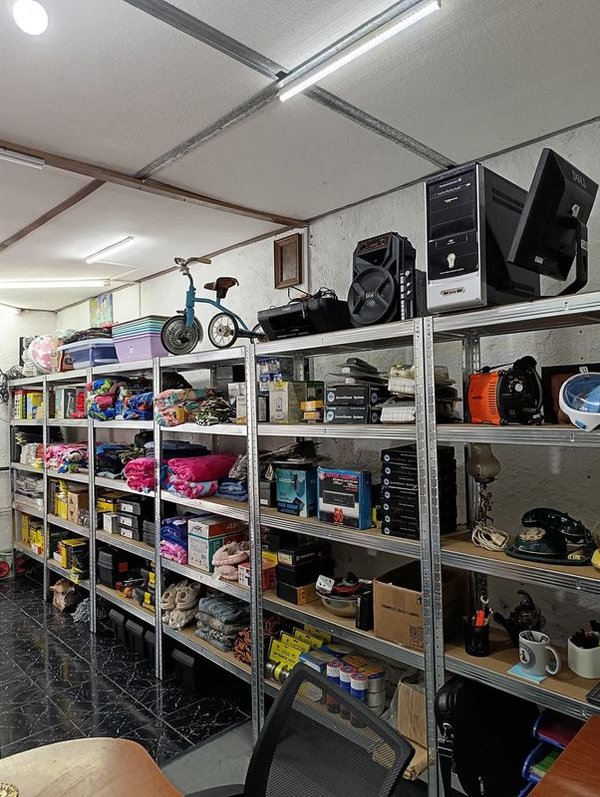 Presentación de objetos en una habitación