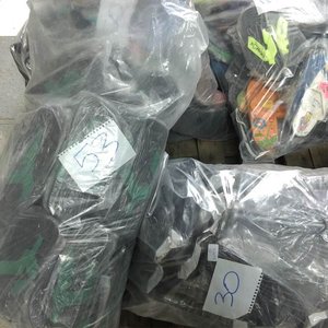 Lote siguiente: Lote de 196 Calzados Variados para Hombre y Mujer