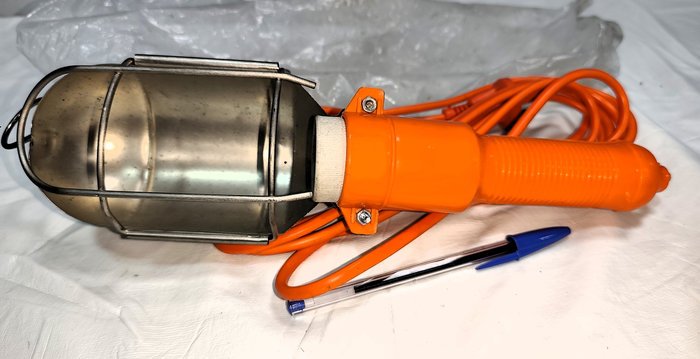 Lámpara Piloto Portátil con Cabezal Metálico y Cable Naranja, 220V