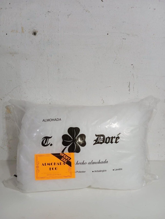 Lote siguiente: Almohadas de plástico con logo Doré