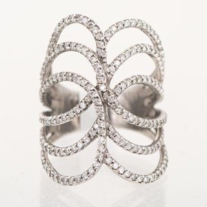 Lote anterior: Anillo de Oro 18k con Brillantes