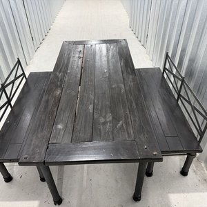 Juego de Exterior de Madera y Metal con Mesa y Bancos - imagen 12