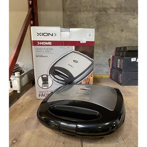 Lote siguiente: Sandwichera Xion Home Placas Antiadherentes para 4 Panes