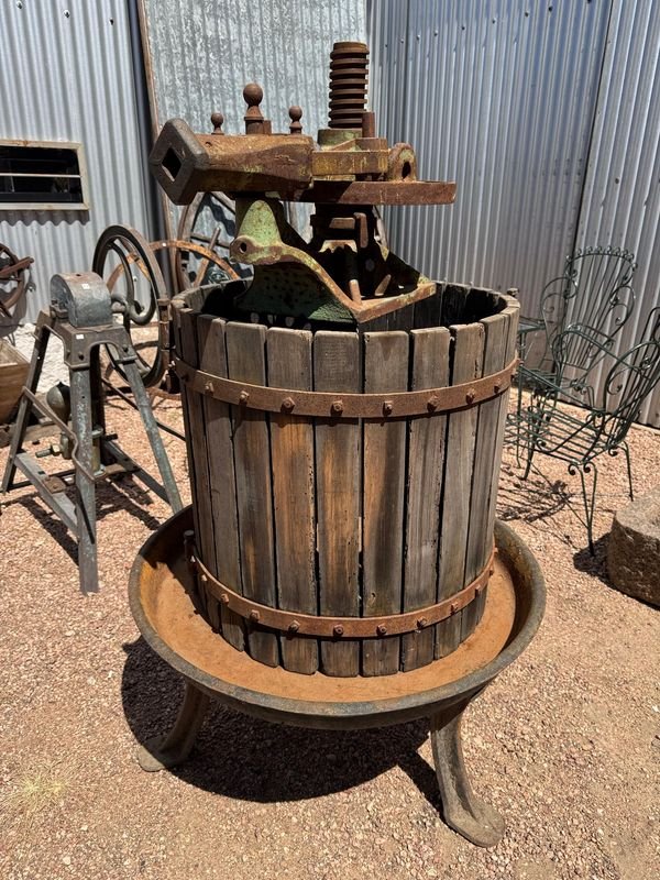 Item 877673 - Image 0