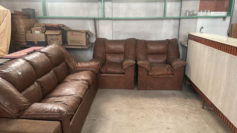 Sofás de cuero marrón en venta - imagen 2