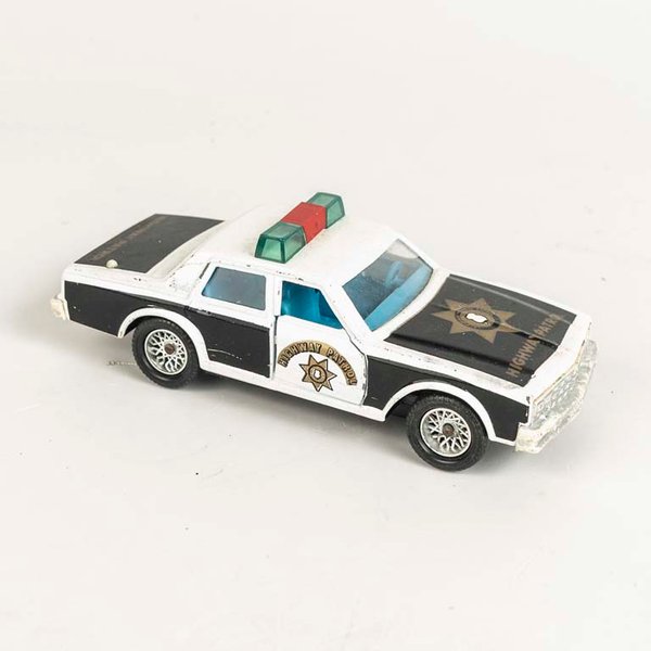 Auto de Policia Chevrolet Impala escala 1/32 colección Majorette - imagen 1