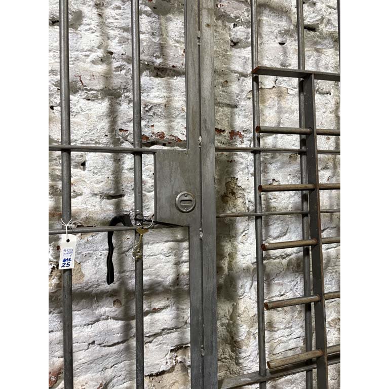 Item 2109562 - Image 1