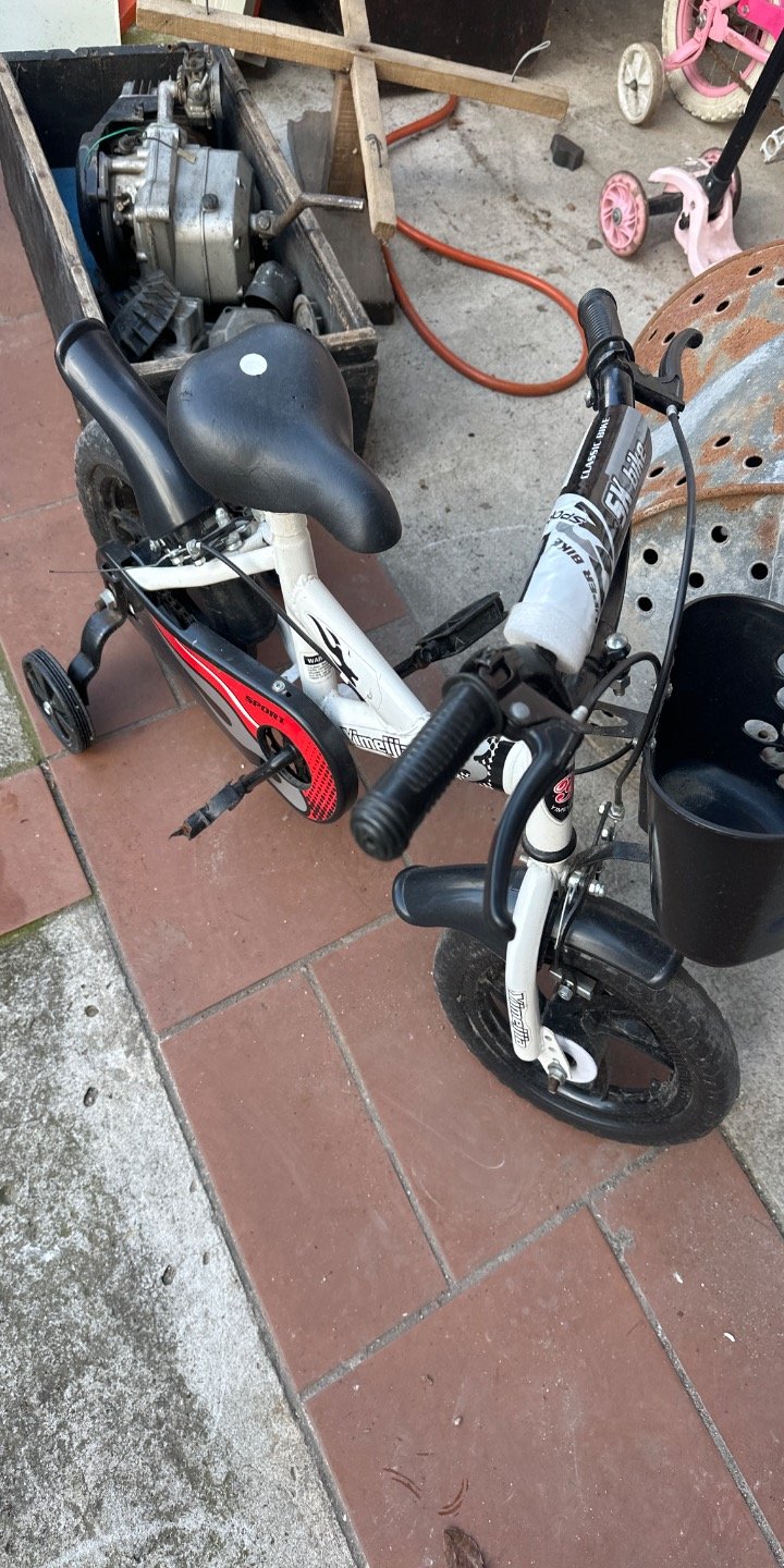 Bicicleta Infantil con Ruedines