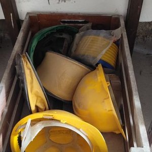 Lote anterior: Lote de Cascos de Seguridad y Infladores de Pie