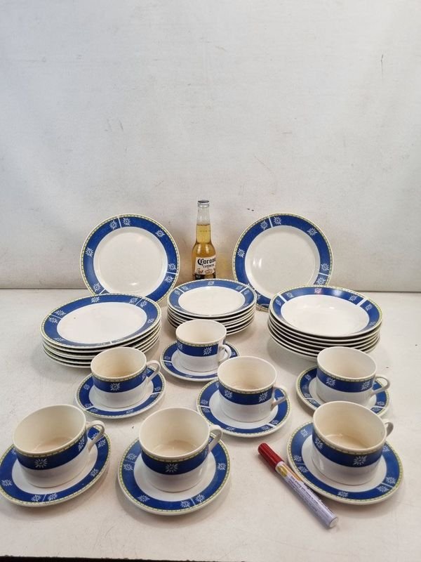 Juego de Vajilla de Cerámica Decorada Azul y Amarillo - 36 Piezas