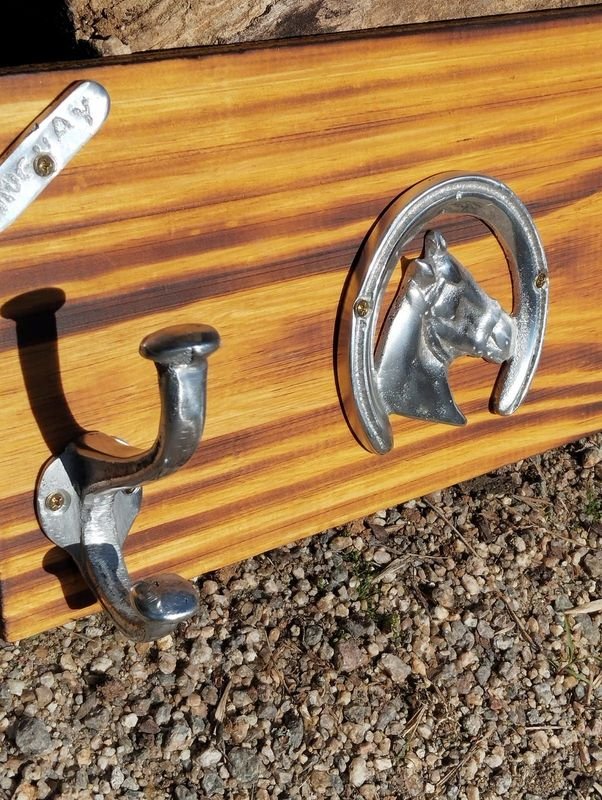 Perchero de madera y aluminio - Un artículo único y decorativo - imagen 2