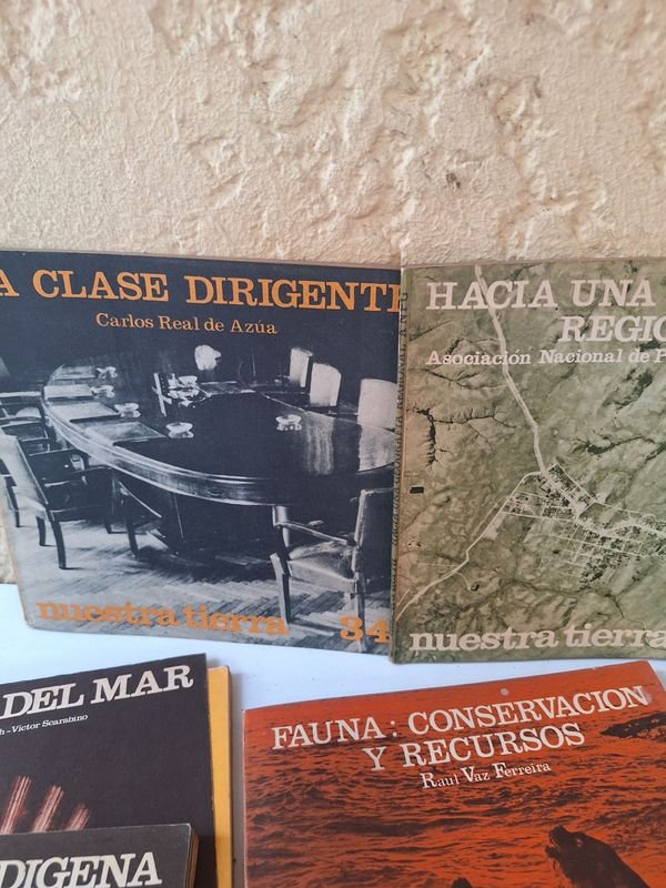 Colección de libros antiguos y modernos en buen estado - imagen 7