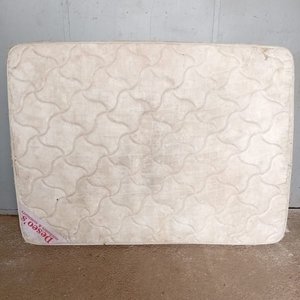 Lote anterior: Colchón 2 Plazas Beige Marca Deseo's