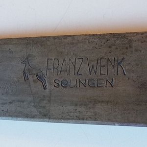 Cuchillo Franzwenk Solingen con Cabo de Baquelita y Vaina de Cuero Repujada - imagen 4