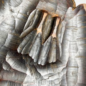 Cenicero de madera figura indigena, 17 x 16 altura (punta detalle) - imagen 6