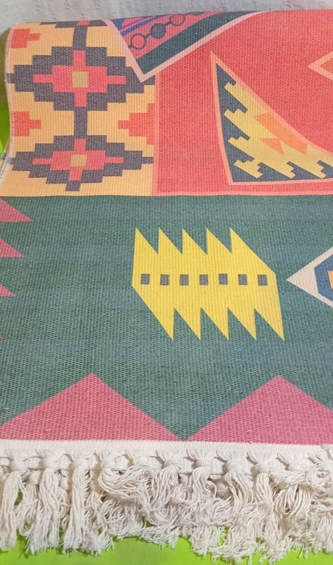 Alfombra Decorativa Estilo Azteca 1.80m x 1.20m con Base Antideslizante