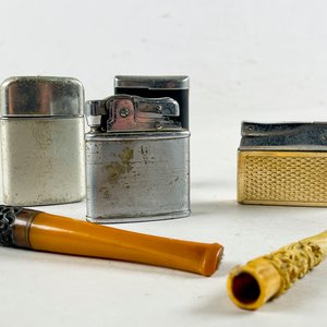 Seis Piezas: Encendedores y Boquillas para Cigarrillos Vintage - imagen 3