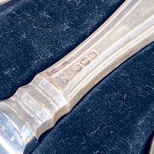 Juego de Cubiertos Infantiles de Plata Inglesa con Estuche - imagen 5