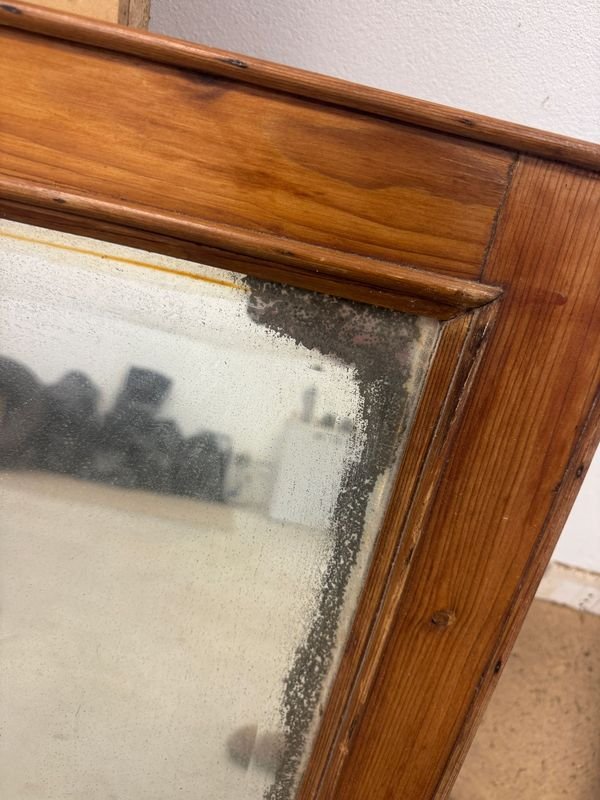 Espejo en marco de madera con vidrio transparente - imagen 2