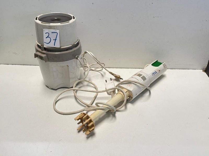 Lote siguiente: PICADORA Y MIXER MOULINEX EN BUEN ESTADO