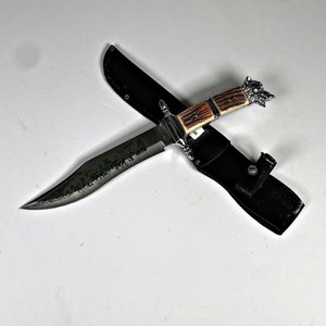 Cuchillo de Colección con Hoja Decorada y Cabo de Lobo con Vaina - imagen 1