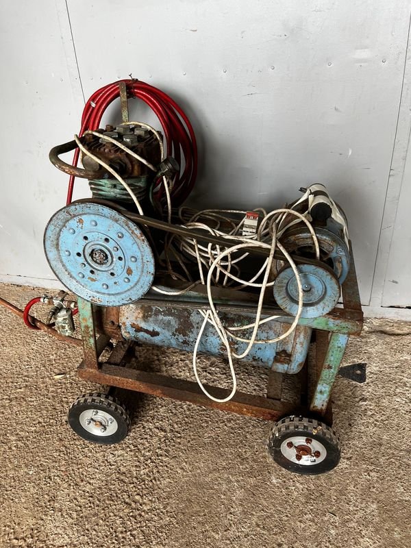 Item 876831 - Image 1