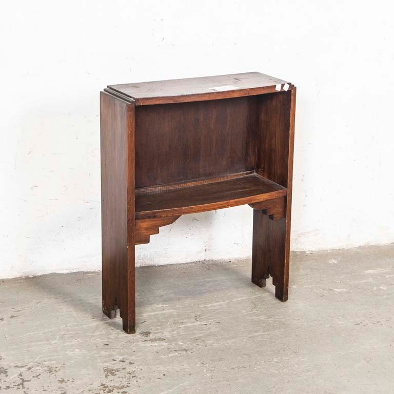 Lote siguiente: Estantecito de madera estilo art decó