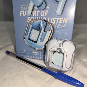 Lote siguiente: Auriculares Inalámbricos Bluetooth Ultra Pods Max Celeste con Pantalla LED